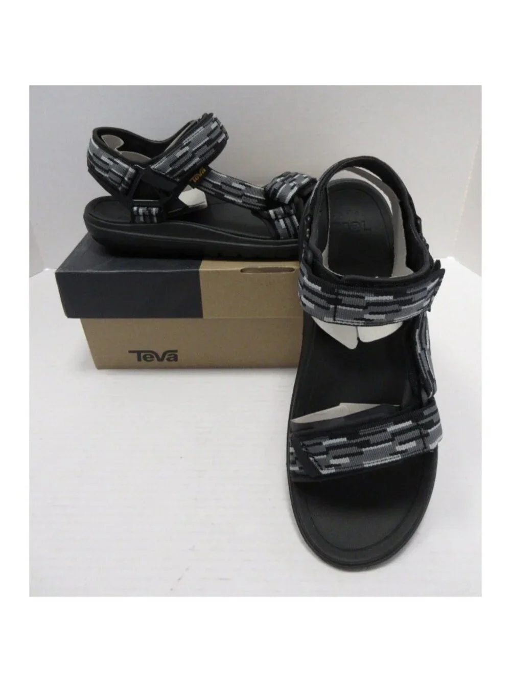 Teva Sandals 11 M Terra Float 2 Universal 2.0 Strappy Hiking NEW